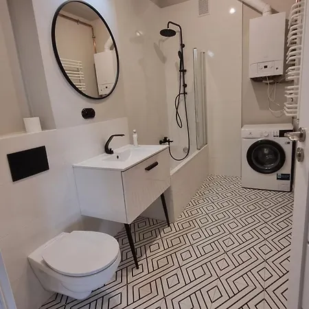 Czasem Morze, Czasem Apartmán *